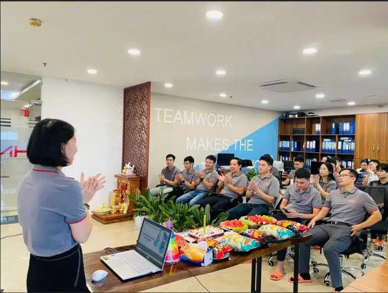 Trang chủ 53 IHN truyen thong thang 9 2025.001